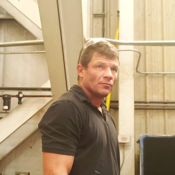 Meet your Posher, Jason - Picture 1 of 3